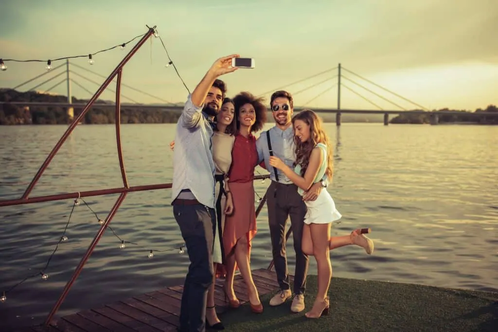 Planifier et organiser votre flux de photos sur Instagram en 2023: guide pour les utilisateurs français.