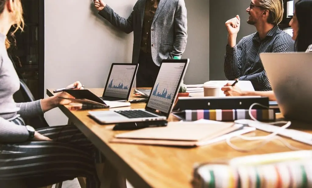découvrez comment la transformation des entreprises peut stimuler la croissance et renforcer la compétitivité dans un marché en constante évolution.