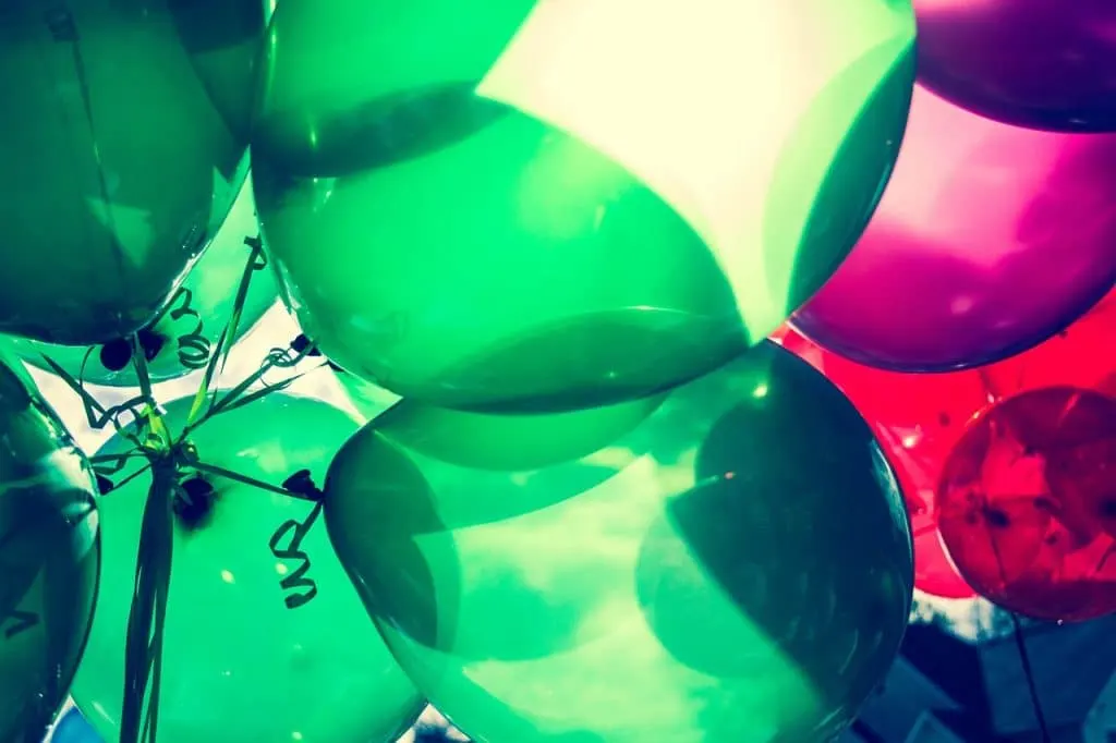 découvrez l'art de la célébration et comment marquer les moments précieux de la vie avec joie et enthousiasme. que ce soit pour un anniversaire, un mariage ou une fête spéciale, plongez dans des idées inspirantes et des conseils pratiques pour rendre chaque événement mémorable.