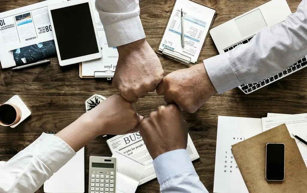 découvrez nos services de support administratif, conçus pour optimiser votre gestion quotidienne. bénéficiez d'une assistance professionnelle qui facilite l'organisation, la planification et la coordination de vos tâches administratives.