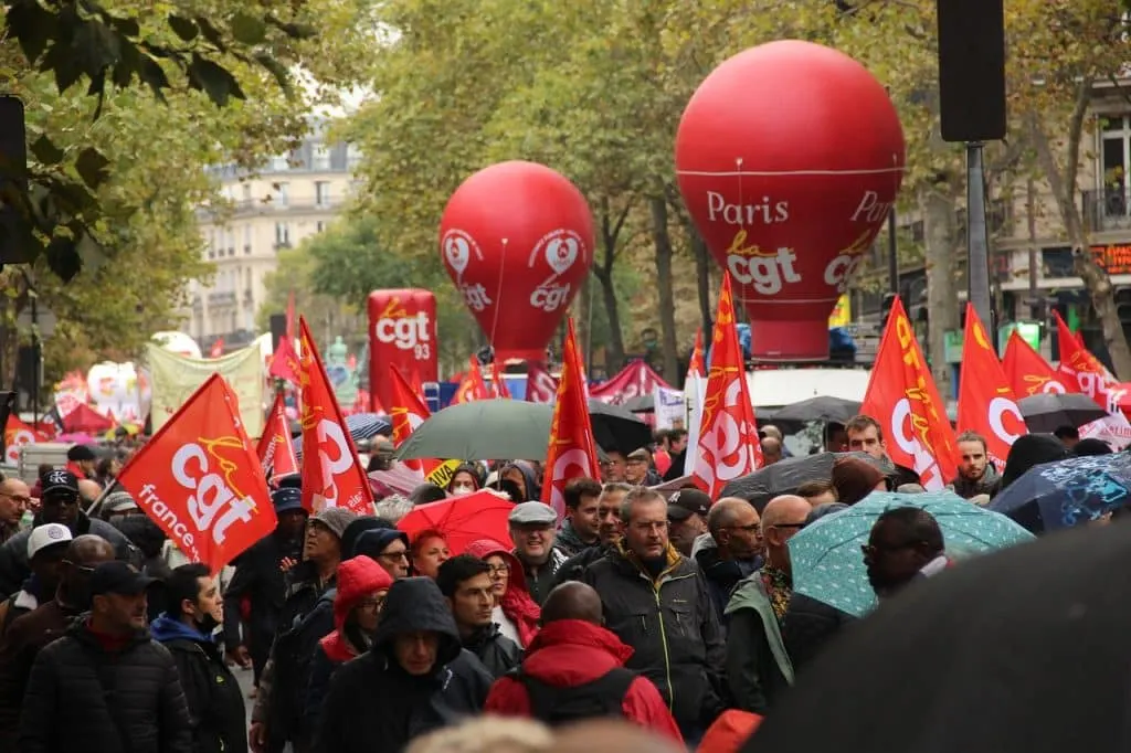 découvrez la cgt, l'une des principales organisations syndicales en france, engagée pour défendre les droits des travailleurs et promouvoir la justice sociale. informez-vous sur ses actions, ses revendications et son impact sur le monde du travail.