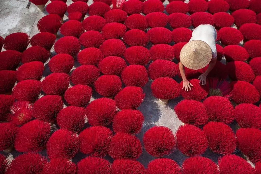 découvrez l'artisanat à son meilleur : des créations uniques alliant savoir-faire traditionnel et innovation. plongez dans un monde où chaque pièce raconte une histoire et reflète la passion des artisans.