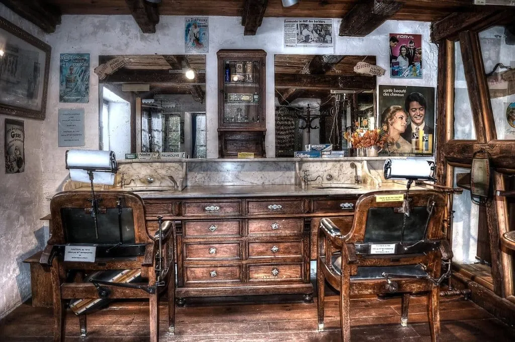 découvrez the barber, votre salon de coiffure masculin où style et expertise se rencontrent pour une expérience de rasage et de coupe sur-mesure. prenez rendez-vous et révélez le meilleur de vous-même.