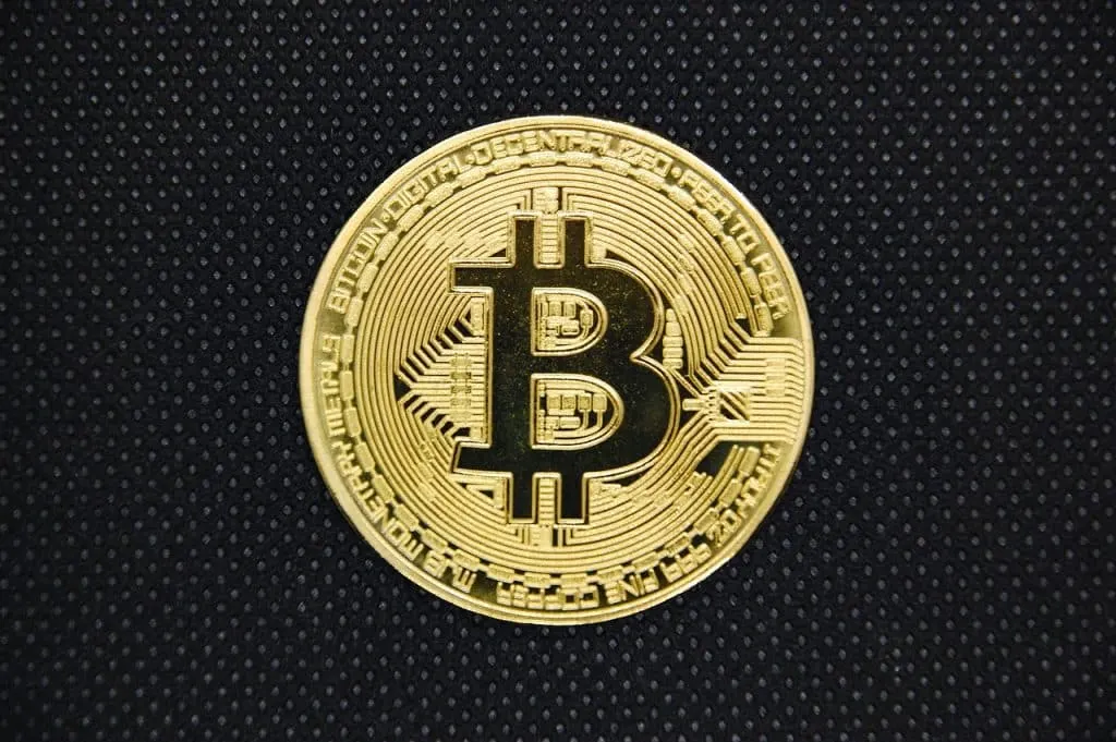 découvrez tout ce que vous devez savoir sur les bitcoins : définition, fonctionnement, avantages, risques et conseils pour investir ou utiliser cette monnaie numérique innovante.