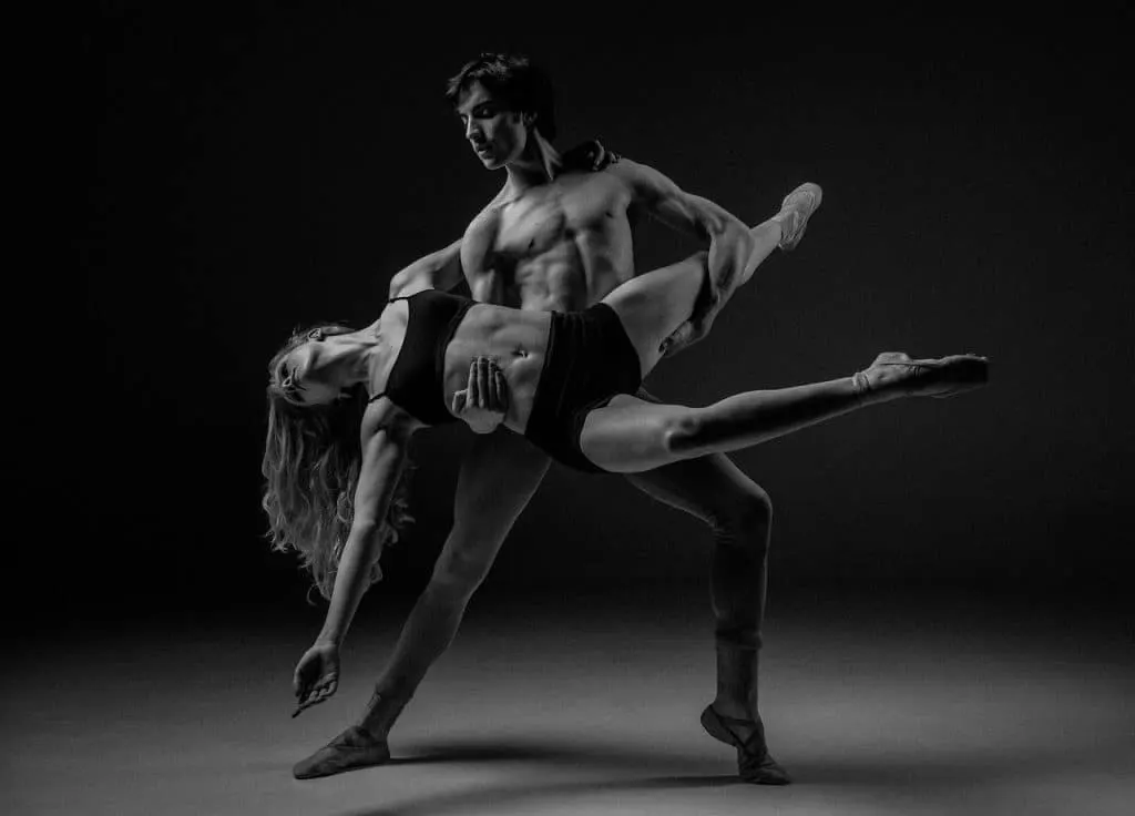 découvrez tout sur la danse : styles, techniques, histoire et conseils pour débutants et passionnés. apprenez à danser, restez informé des tendances et vivez votre passion au rythme de la musique !