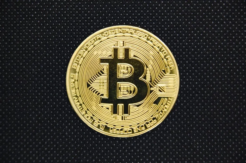 découvrez tout sur le bitcoin, la cryptomonnaie révolutionnaire : fonctionnement, avantages, conseils d'investissement et actualités pour rester informé.