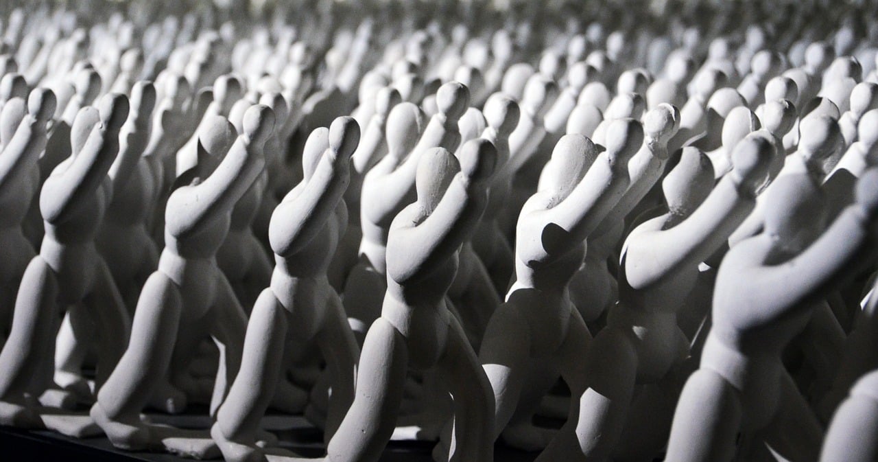 découvrez la révolution financière qui transforme notre économie grâce à l'innovation technologique, la décentralisation et l'accessibilité accrue aux services financiers. explorez comment ces changements redéfinissent l'investissement, la banque et l'entrepreneuriat.