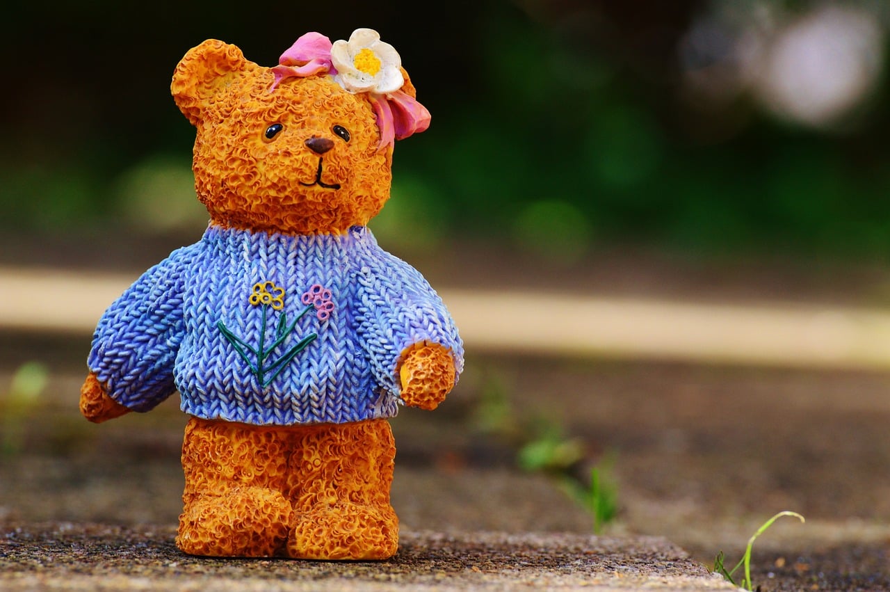 découvrez notre collection de ours en peluche faits main, confectionnés avec amour et attention aux détails. offrez un compagnon doux et unique à vos enfants ou pour des cadeaux mémorables. chaque ours est une œuvre d'art chaleureuse et réconfortante, parfaite pour tous les âges.