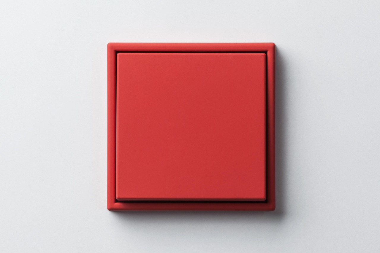 découvrez tout ce qu'il faut savoir sur le kill switch : son fonctionnement, son utilité et comment il protège vos appareils en cas d'urgence.